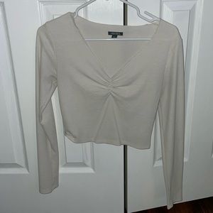 size small long sleeve v neck crop top